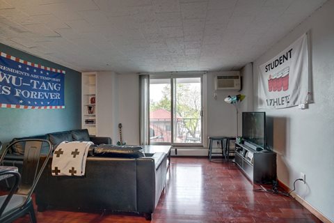 Surf and Surfside apartments and townhomes in Downtown Madison, WI. Fully Furnished, studio, one bedroom, 2 bedroom. Lake views. Managed by Wisconsin Management Company
